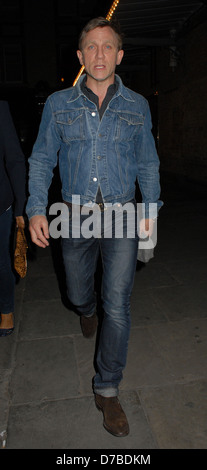 Daniel Craig wearing a denim jacket as he leaves J Sheekey restaurant London, England - 04.06.11 Stock Photo