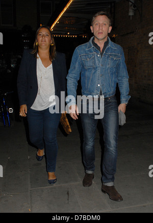 Daniel Craig wearing a denim jacket as he leaves J Sheekey restaurant London, England - 04.06.11 Stock Photo