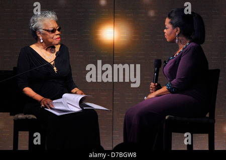 Maya Angelou and Oprah Winfrey during 'Surprise Oprah! A Farewell Spectacular' at the United Center in Chicago Chicago, Stock Photo