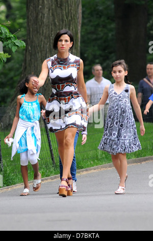 Jessica Seinfeld And Daughter Sascha Seinfeld Baby Buggy Bedtime Bash