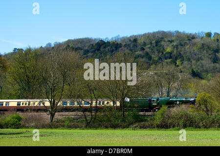 Buckland, Surrey, UK. 3rd May 2013. The British Pullman VS Orient Express Steam Locomotive BR(S) Merchant Navy Clan Line Class 4-6-2 No 35028 speeds through the Surrey Hills at Buckland, Dorking in Surrey, 1500hrs Friday 3rd May 2013 en route to London Victoria. Photo by Lindsay Constable/Alamy Live News Stock Photo