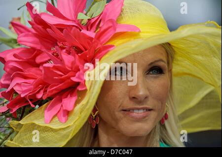 Louisville, Kentucky, USA. 3rd May 2013. Scenes from the 139th Kentucky Oaks at Churchill Downs in Louisville, KY on 05/03/13. (Credit Image: Credit:  Ryan Lasek/Eclipse/ZUMAPRESS.com/Alamy Live News) Stock Photo