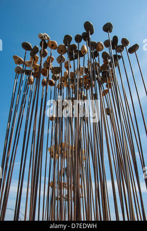 Brighton, UK. 5th May 2013. Kathy Hinde's Sonic Reed Beds - part of 'Audible Forces' Aeolian music on the beach at Brighton Festival, Sackville Gardens Beach, Western Esplanade, Hove, East Sussex UK May 5th 2013 phot Credit: Julia Claxton/Alamy Live News Stock Photo