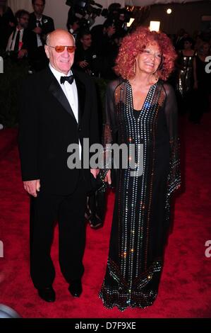 New York, USA. 6th May 2013. Barry Diller, Diane von Furstenberg at arrivals for PUNK: Chaos to Couture  - Metropolitan Museum of Art's 2012 Costume Institute Gala Benefit - Part 3, Metropolitan Museum of Art, New York, NY May 6, 2013. Photo By: Gregorio T. Binuya/Everett Collection/Alamy Live News Stock Photo