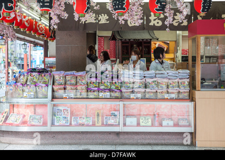 Shop with traditional Japanese sweets in Asakusa, near the temple of Sensoji, Tokyo, Japan Stock Photo