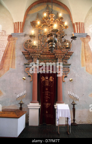 The Holy Ark at Tykocin (Tiktin) Synagogue, Poland Stock Photo
