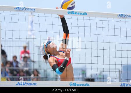 Tokyo, Japan. 6th May 2013. Chiyo suzuki (JPN), MAY 6, 2013 - Beach Volleyball : JBV Tour 2013 Tokyo Open at Odaiba Beach, Tokyo, Japan. (Photo by AFLO SPORT/Alamy Live News) Stock Photo