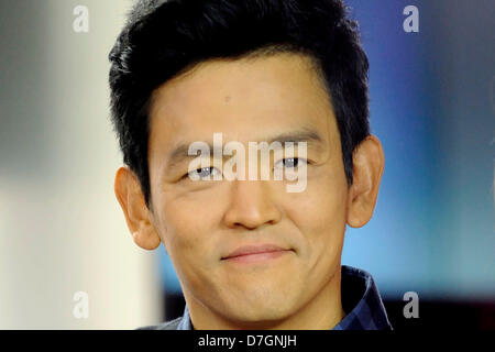 Toronto, Canada. 7th May, 2013. May 7, 2013. Toronto, Canada. American actor and musician, John Cho appears on Global TV's THE MORNING SHOW promoting the new movie STAR TREK INTO DARKNESS. Cho plays the character Hikaru Sulu.  (EXI/N8N/Alamy Live News) Stock Photo