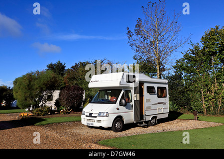 8864. Chew Valley Camp Site, (Caravan Club), Somerset, England, UK Stock Photo