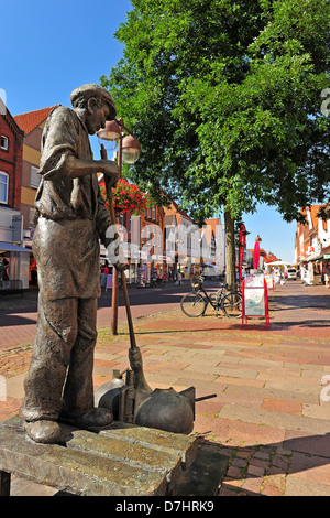 The glass blowers in the pedestrian zone in Nienburg on the Weser Stock Photo