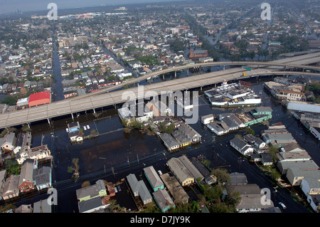 Aerial view of massive flooding and destruction in the aftermath of Hurricane Katrina August 30, 2005 in New Orleans, LA. Stock Photo