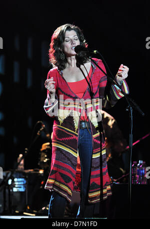 May 5, 2013 - Emporia, Virginia, USA - Singer AMY GRANT performing at the Greensville Performing Arts Center. (Credit Image: © Tina Fultz/ZUMAPRESS.com) Stock Photo