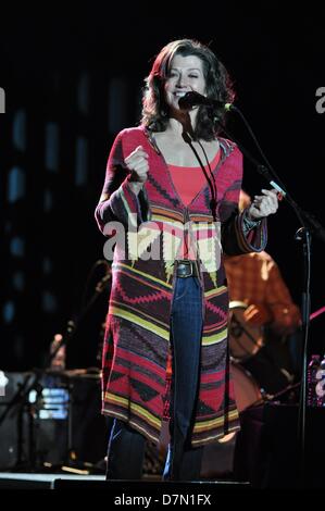 May 5, 2013 - Emporia, Virginia, USA - Singer AMY GRANT performing at the Greensville Performing Arts Center. (Credit Image: © Tina Fultz/ZUMAPRESS.com) Stock Photo