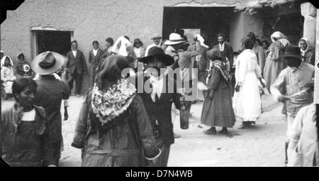 The Marshall Field Paleontological Expedition, led by Elmer Riggs and ...
