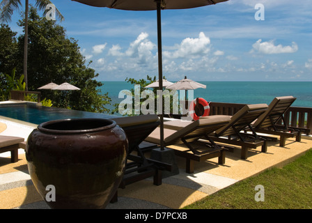 Sun deck, deck chairs overlooking the sea, Exclusive resort at Choeng Mon Beach, Sonnendeck, Liegestuehle mit Meerblick Stock Photo