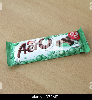 Bar of Nestle Aero mint milk chocolate Stock Photo - Alamy