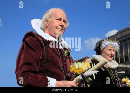 Shakespeare and Anne Hathaway at the annual Birthday Memorial Parade at Stratford upon Avon. (posed by actors) Stock Photo