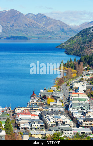 Queenstown and Lake Wakatipu, Queenstown, Otago, South Island, New Zealand Stock Photo