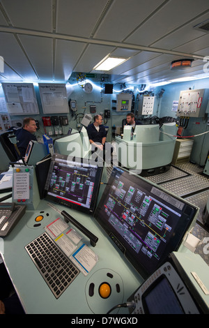 The Ships Control Center (SCC) on board the Royal Navy Type 45 ...