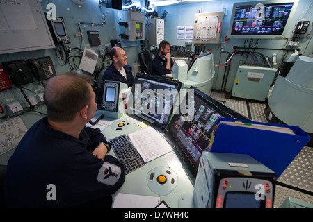 The Ships Control Center (SCC) on board the Royal Navy Type 45 ...