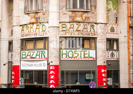 Budapest , Hungary , quirky eccentric Arkad Bazaar Bazar Hostel Hotel Club Klub Stock Photo