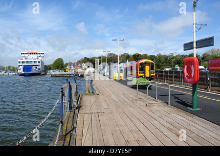 Lymington Pier Station with Class 158 DMU at the platform and an Isle ...