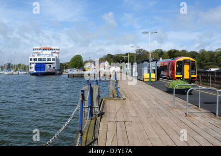 Lymington Pier Station with Class 158 DMU at the platform and an Isle ...