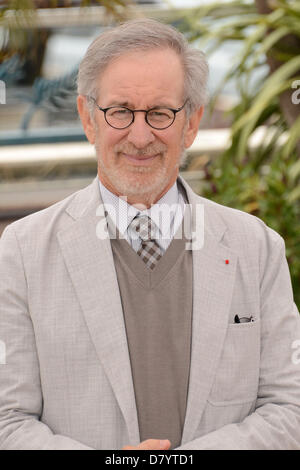 Cannes, France. May 15, 2013. Jury President STEVEN SPIELBERG attends the Jury Photocall for 66th Cannes Film Festival. (Credit Image: Credit:  Frederic Injimbert/ZUMAPRESS.com/Alamy Live News) Stock Photo