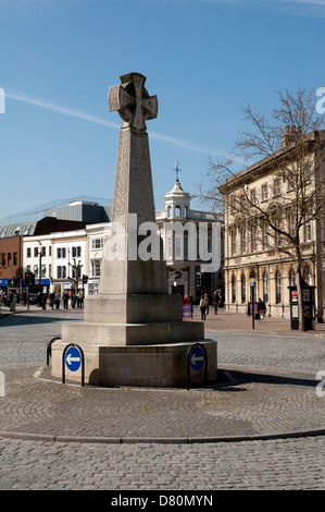 War memorial in town centre, Taunton, Somerset, England, UK Stock Photo