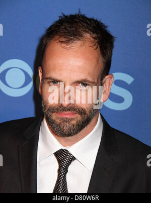 New York, USA. 15th May 2013. Actor JONNY LEE MILLER attends the 2013 CBS upfront held at the Tents at Lincoln Center. (Credit Image: Credit:  Nancy Kaszerman/ZUMAPRESS.com/Alamy Live News) Stock Photo