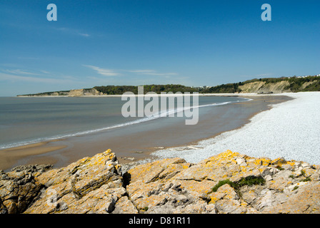 cold knap beach looking towards porthkerry, barry, vale of glamoergan, south wales, uk. Stock Photo