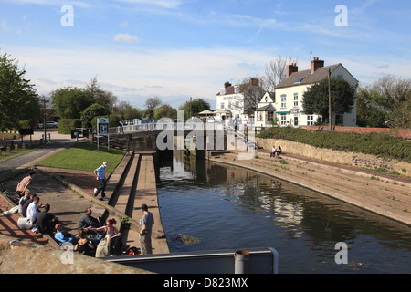 The Erewash Canal at its junction with the river Trent at Trent Lock with the Steamboat Inn in the background Stock Photo