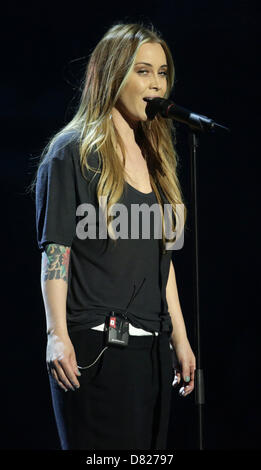 Singer Anouk representing the Netherlands performing during the Grand ...
