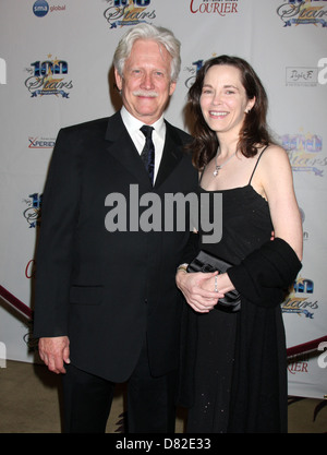 Bruce Davison and Guest 22nd Annual Night Of 100 Stars Oscar Viewing Gala held at The Beverly Hills Hotel Los Angeles, Stock Photo