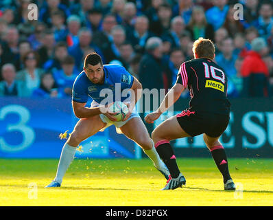 Dublin, Ireland. 17th May 2013. Rob Kearney (Leinster) try to jog past Jules Plisson (Stade Francais) during the Amlin Cup Final between Leinster and Stade Francais from the Royal Dublin Society. Credit:  Action Plus Sports Images / Alamy Live News Stock Photo