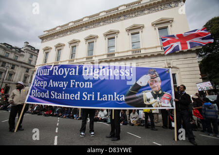 London, UK. 18th May 2013. . Tamil protesters call on Price Charles, who is set to go in place of the Queen, to boycott the Commonwealth Heads of Government Meeting, scheduled to be held in Colombo in November 2013. Credit:  Rob Pinney / Alamy Live News Stock Photo