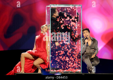 Singer Farid Mammadov (R) representing Azerbaijan performing during the Grand Final of the Eurovision Song Contest 2013 in Malmo, Sweden, 18 May 2013. The annual event is watched by millions of television viewers who also take part in voting. Photo: Joerg Carstensen/dpa Stock Photo