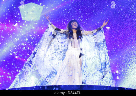 Swedish singer Loreen, winner of the ESC 2012, performing during the Grand Final of the Eurovision Song Contest 2013 in Malmo, Sweden, 18 May 2013. The annual event is watched by millions of television viewers who also take part in voting. Photo: Joerg Carstensen/dpa Stock Photo