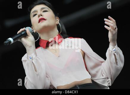 Berlin, Germany. 18th May, 2013. British singer Jessie Ware performs on the stage of the former 'Spreepark' in Berlin, Germany, 18 May 2013. Photo: Britta Pedersen/dpa/Alamy Live News Stock Photo