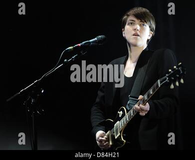 Berlin, Germany. 18th May 2013. British band The XX performs onstage in the former Spreepark in Berlin, Germany, 18 May 2013. The London Indie band The XX invited musician friends to a concert at the deserted Spreepark area. Photo: BRITTA PEDERSEN/dpa/Alamy Live News Stock Photo