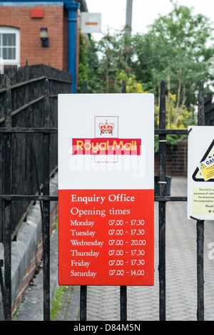 royal mail office opening times