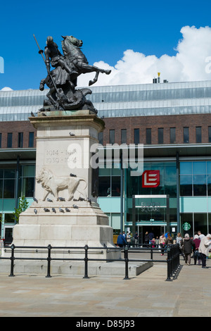 The war memorial at Eldon Square in Newcastle Upon Tyne Stock Photo