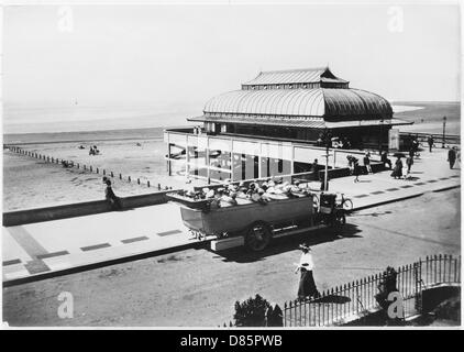 Coach on the Promenade at Burnham on Crouch Stock Photo