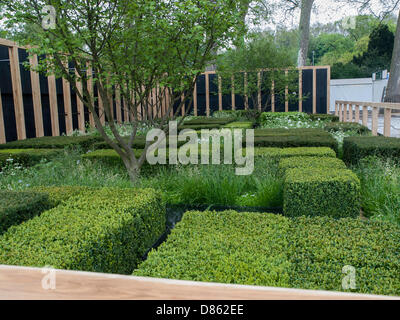 London, UK. 20th  May 2013. The Chelsea Flower Show. Pictured: The Daily Telegraph Garden. London, UK Credit: Ian Thwaites/Alamy Live News Stock Photo