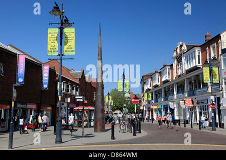 Bradford Street, Walsall, a pedestrianised area with the Saddlers Shopping Centre on the left Stock Photo