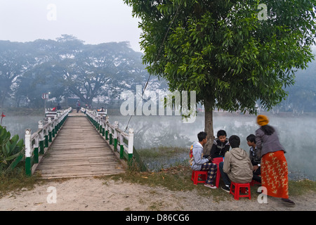 At the bridge across the Thazi pond, Nyaung Shwe, Myanmar, Asia Stock Photo