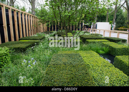 London, UK. 20th May 2013.The Daily Telegraph Garden. The first day of the Chelsea Flower Show. The Royal Hospital, Chelsea. Credit: Guy Bell/Alamy Live News Stock Photo