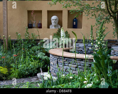 London, UK. 20th May 2013. The get well soon Garden. London, UK. Credit:  Ian Thwaites / Alamy Live News Stock Photo