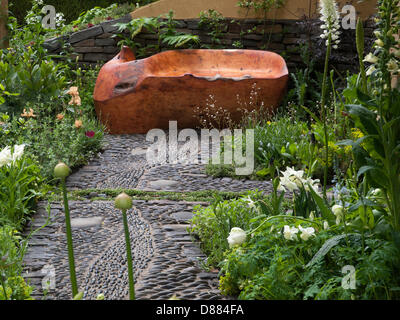 London, UK. 20th May 2013. The get well soon Garden. London, UK. Credit:  Ian Thwaites / Alamy Live News Stock Photo