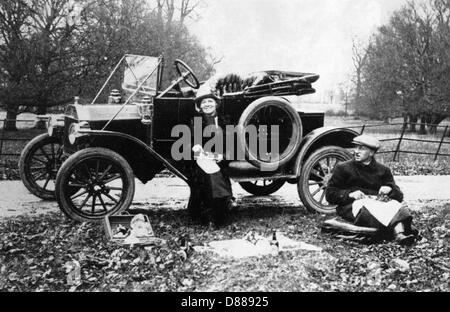 Model Ford T car by the roadside Stock Photo